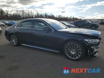 Czwarte zdjęcie samochodu z boku: 2025 MERCEDES-BENZ S 580 4MATIC VIN:W1K6G7GB0SA344002 - miniatura