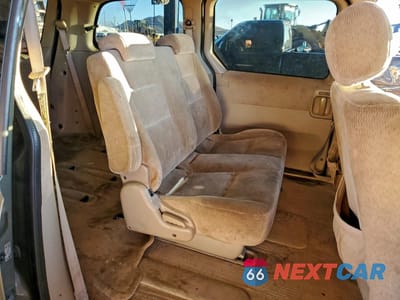 Zdjęcie 11 z 15 samochodu: 2004 KIA SEDONA EX VIN:KNDUP131646597732 - miniatura