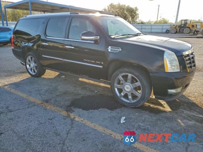 Czwarte zdjęcie samochodu z boku: 2008 CADILLAC ESCALADE ESV VIN:1GYFK66858R181294 - miniatura