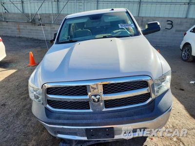 Piąte zdjęcie samochodu w środku: 2018 RAM 1500 ST VIN:3C6JR7DT0JG176123 - miniatura