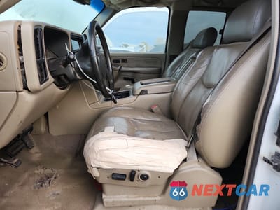 Zdjęcie 7 z 13 samochodu: 2003 GMC NEW SIERRA K1500 VIN:1GTEK19T83E378335 - miniatura