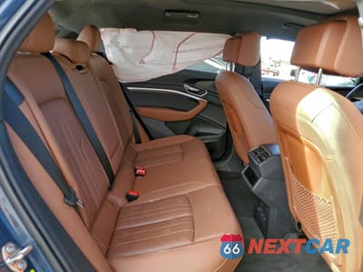 Zdjęcie 11 z 14 samochodu: 2024 AUDI Q8 E-TRON PREMIUM PLUS VIN:WA15AAGE7RB030800 - miniatura