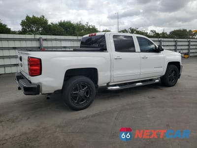Trzecie zdjęcie samochodu z tyłu: 2018 CHEVROLET SILVERADO C1500 LT VIN:3GCPCRECXJG597832 - miniatura
