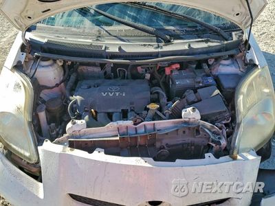 Zdjęcie 11 z 13 samochodu: 2010 TOYOTA YARIS VIN:JTDJT4K30A5323138 - miniatura
