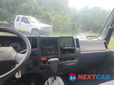 Zdjęcie 9 z 10 samochodu: 2018 ISUZU NPR HD VIN:0000000P000000000 - miniatura