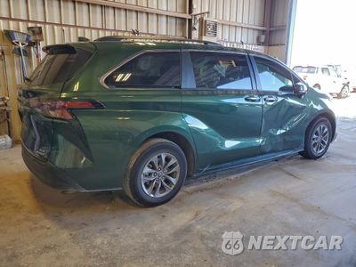 Trzecie zdjęcie samochodu z tyłu: 2024 TOYOTA SIENNA XLE VIN:5TDYRKEC9RS204331 - miniatura