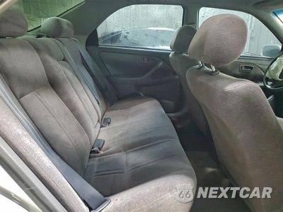 Zdjęcie 10 z 11 samochodu: 1999 TOYOTA CAMRY LE VIN:JT2BG22K5X0374668 - miniatura