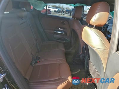 Zdjęcie 11 z 12 samochodu: 2021 MERCEDES-BENZ GLA 35 AMG VIN:W1N4N5BB7MJ233865 - miniatura