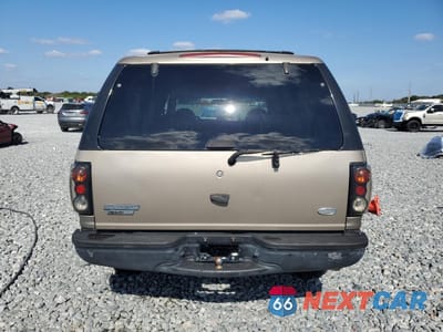 Zdjęcie 6 z 13 samochodu: 2002 FORD EXPEDITION XLT VIN:1FMRU15W22LA10279 - miniatura