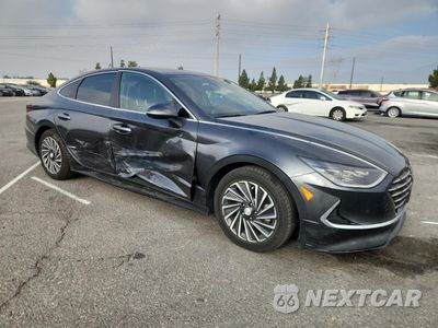 Czwarte zdjęcie samochodu z boku: 2021 HYUNDAI SONATA HYBRID VIN:KMHL54JJ2MA032389 - miniatura