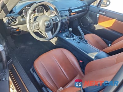 Zdjęcie 8 z 12 samochodu: 2008 MAZDA MX-5 MIATA VIN:JM1NC26FX80145093 - miniatura