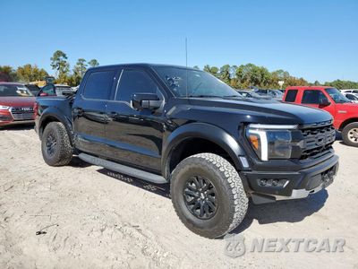 Czwarte zdjęcie samochodu z boku: 2024 FORD F150 RAPTOR VIN:1FTFW1RG8RFA70645 - miniatura