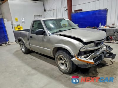 Czwarte zdjęcie samochodu z boku: 2002 CHEVROLET S TRUCK S10 VIN:1GCCS14W628265182 - miniatura