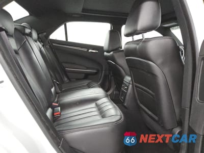 Zdjęcie 10 z 14 samochodu: 2023 CHRYSLER 300 S VIN:2C3CCABGXPH637038 - miniatura