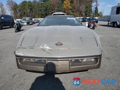 Piąte zdjęcie samochodu w środku: 1986 CHEVROLET CORVETTE VIN:1G1YY0782G5116197 - miniatura