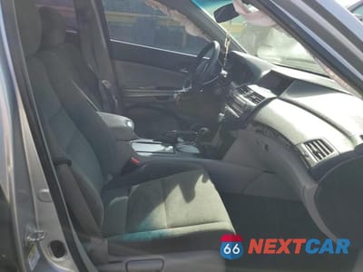 Zdjęcie 7 z 12 samochodu: 2009 HONDA ACCORD VIN:1HGCP36789A014980 - miniatura