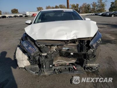 Piąte zdjęcie samochodu w środku: 2023 KIA FORTE LX VIN:3KPF24AD9PE650802 - miniatura