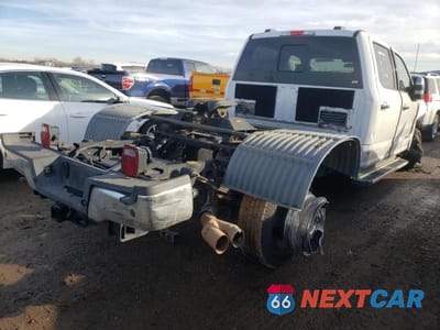 Trzecie zdjęcie samochodu z tyłu: 2022 FORD F350 SUPER DUTY VIN:1FT8W3DT6NEE62161 - miniatura