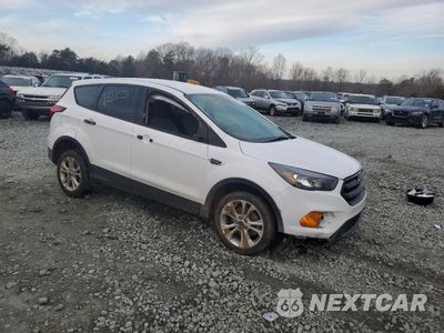 Czwarte zdjęcie samochodu z boku: 2019 FORD ESCAPE S VIN:1FMCU0F76KUB46335 - miniatura