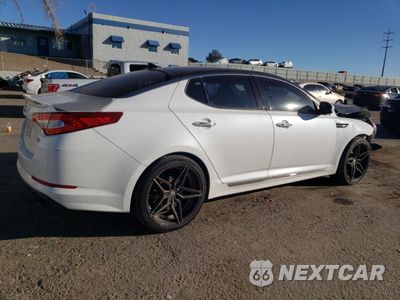 Trzecie zdjęcie samochodu z tyłu: 2013 KIA OPTIMA SX VIN:5XXGR4A65DG217241 - miniatura