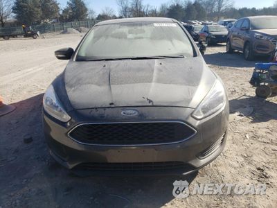 Piąte zdjęcie samochodu w środku: 2017 FORD FOCUS SE VIN:1FADP3F21HL263041 - miniatura