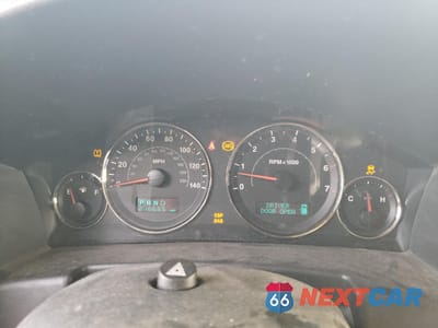 Zdjęcie 9 z 12 samochodu: 2006 JEEP COMMANDER VIN:1J8HH48N96C130135 - miniatura