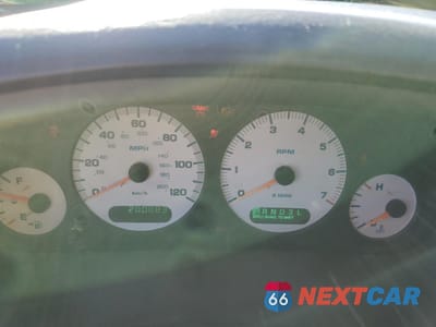 Zdjęcie 9 z 13 samochodu: 2004 DODGE GRAND CARAVAN SE VIN:1D4GP24R64B602140 - miniatura