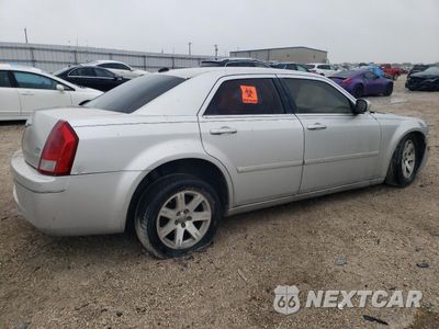 Trzecie zdjęcie samochodu z tyłu: 2005 CHRYSLER 300 TOURING VIN:2C3AA53G45H506784 - miniatura