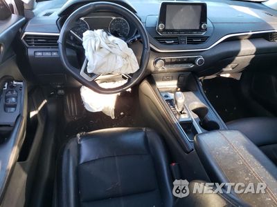 Zdjęcie 8 z 13 samochodu: 2020 NISSAN ALTIMA SR VIN:1N4BL4CV7LC189432 - miniatura