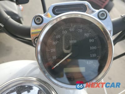 Zdjęcie 8 z 12 samochodu: 2004 HARLEY-DAVIDSON XL1200 C VIN:1HD1CGP134K453394 - miniatura
