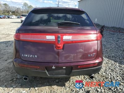 Zdjęcie 6 z 13 samochodu: 2011 LINCOLN MKT VIN:2LMHJ5FR2BBJ51863 - miniatura