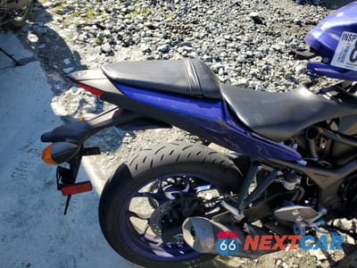 Zdjęcie 6 z 11 samochodu: 2023 YAMAHA YZFR3 A VIN:MH3RH18Y1PK011184 - miniatura