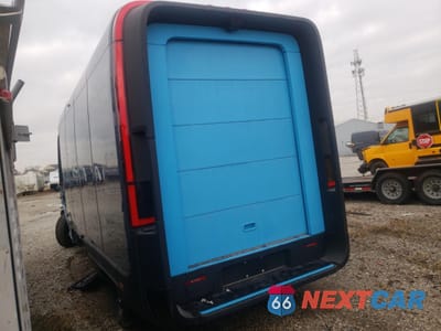 Trzecie zdjęcie samochodu z tyłu: 2022 RIVIAN EDV 700 VIN:7FCEHDB79NN003130 - miniatura