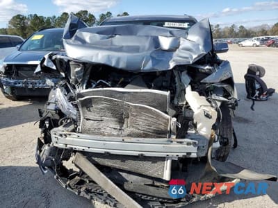 Piąte zdjęcie samochodu w środku: 2018 CHEVROLET TRAVERSE LT VIN:1GNERGKWXJJ252217 - miniatura