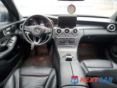 Zdjęcie 8 z 13 samochodu: 2018 MERCEDES-BENZ C 300 4MATIC VIN:55SWF4KB4JU257811 - miniatura