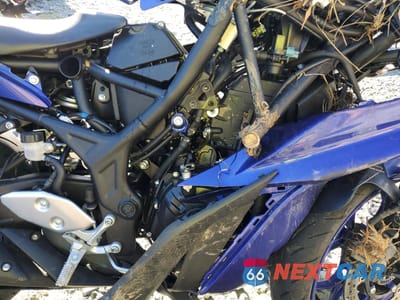 Zdjęcie 7 z 11 samochodu: 2023 YAMAHA YZFR3 A VIN:MH3RH18Y1PK011184 - miniatura