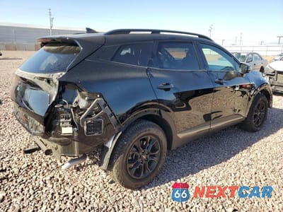 Trzecie zdjęcie samochodu z tyłu: 2023 KIA SPORTAGE X-PRO VIN:5XYK7CAF5PG033525 - miniatura