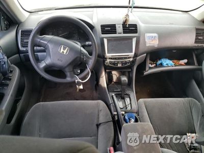 Zdjęcie 8 z 12 samochodu: 2006 HONDA ACCORD LX VIN:3HGCM56456G706833 - miniatura