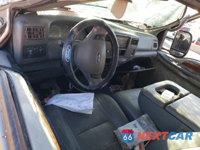 Zdjęcie 8 z 12 samochodu: 2002 FORD F250 SUPER DUTY VIN:1FTNW21FX2ED46131 - miniatura