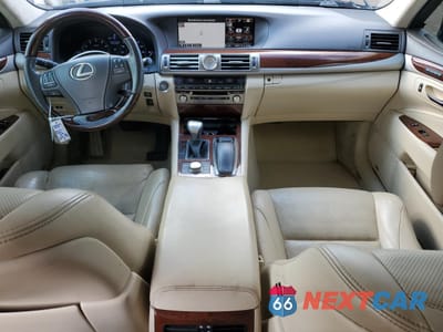 Zdjęcie 8 z 12 samochodu: 2015 LEXUS LS 460L VIN:JTHDL1EF6F5007203 - miniatura