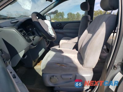 Zdjęcie 7 z 14 samochodu: 2000 TOYOTA SIENNA CE VIN:4T3ZF19C0YU239449 - miniatura