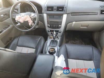 Zdjęcie 8 z 14 samochodu: 2011 MERCURY MILAN PREMIER VIN:3MEHM0JA0AR625044 - miniatura