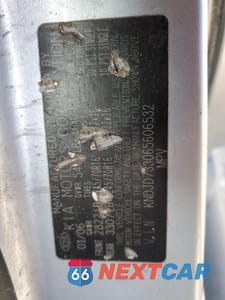 Zdjęcie 13 z 13 samochodu: 2006 KIA SORENTO EX VIN:KNDJD733065606532 - miniatura