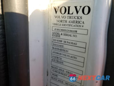 Zdjęcie 10 z 10 samochodu: 2016 VOLVO VN VNL VIN:4V4NC9EHXGN961058 - miniatura