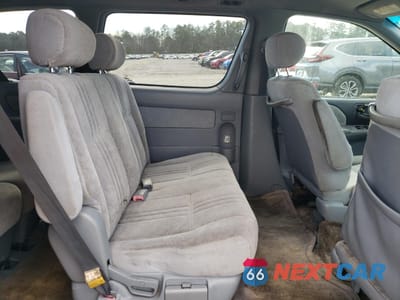 Zdjęcie 11 z 14 samochodu: 2000 TOYOTA SIENNA CE VIN:4T3ZF19C0YU239449 - miniatura