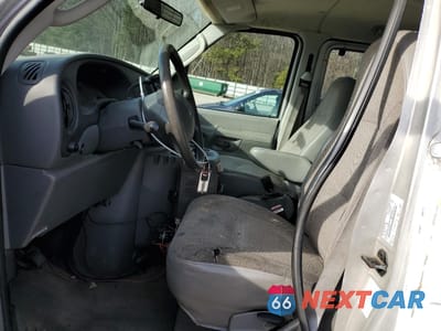 Zdjęcie 7 z 14 samochodu: 2003 FORD ECONOLINE E350 SUPER DUTY WAGON VIN:1FBSS31L43HA53257 - miniatura