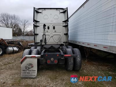 Zdjęcie 6 z 10 samochodu: 2017 FREIGHTLINER CASCADIA 125 VIN:3AKJGLDR9HSHJ4911 - miniatura