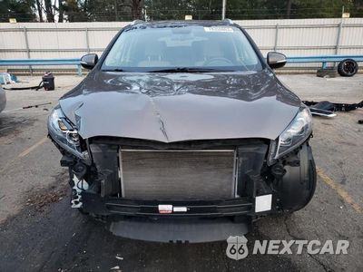 Piąte zdjęcie samochodu w środku: 2019 KIA SORENTO L VIN:5XYPG4A36KG596156 - miniatura