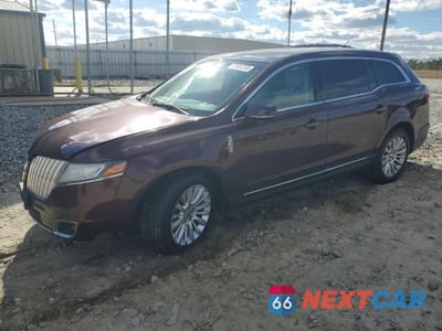 2011 LINCOLN MKT 2LMHJ5FR2BBJ51863 - główne zdjęcie licytacji z USA - miniatura