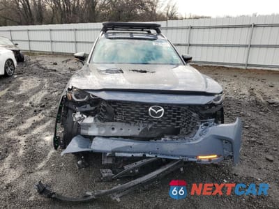 Piąte zdjęcie samochodu w środku: 2023 MAZDA CX-50 BASE VIN:7MMVABXY8PN135234 - miniatura